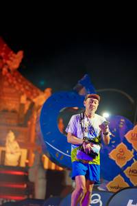 BIB: 958
                            <button type="button" onclick="openModal(22472807)" class="btn btn-primary btn-sm float-right btn-popup" data-toggle="modal" data-target=".modal-high-quality">
                        <i class="fas fa-shopping-cart"></i> Add to Cart
                    </button>
                                            <button type="button" onclick="isThisMe(22472807, true)" class="btn btn-success btn-sm float-right btn-popup btn-isme hidden" data-toggle="tooltip" data-placement="bottom" title="นี่คือรูปของคุณใช่ไหม คลิกที่นี่เพื่อเอาเข้าอัลบั้ม">
                        <i class="fas fa-plus"></i> Add to album
                    </button>
                    <button type="button" onclick="isThisMe(22472807, false)" class="btn btn-warning btn-sm float-right btn-popup btn-isnotme hidden">
                        <i class="fas fa-ban"></i> Remove from album
                    </button>